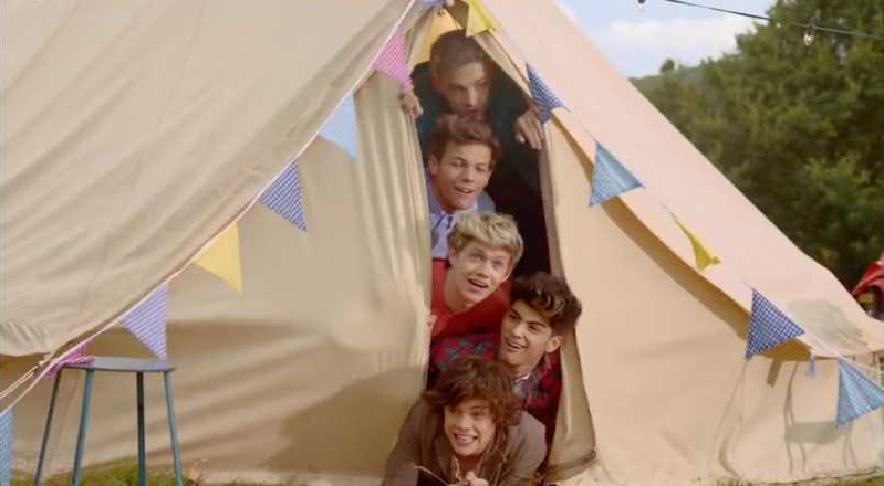 「Live While We're Young」