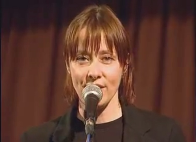 「Suzanne Vega sings for Vaclav Havel」