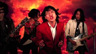 新作からの第1弾ミュージックビデオは「アンゴルモア」