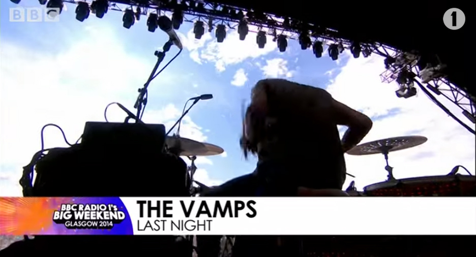 「Last Night」 (Live @ Radio 1's Big Weekend 2014)