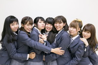 代々木アニメーション学院プロデュース初のアイドルグループ! YOANI 1年C組『おじさん』インタビュー