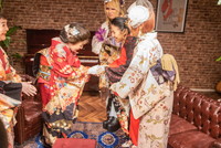 こまどり姉妹×令和三姉妹(間々田優×美良政次×中村ピアノ)対談インタビュー