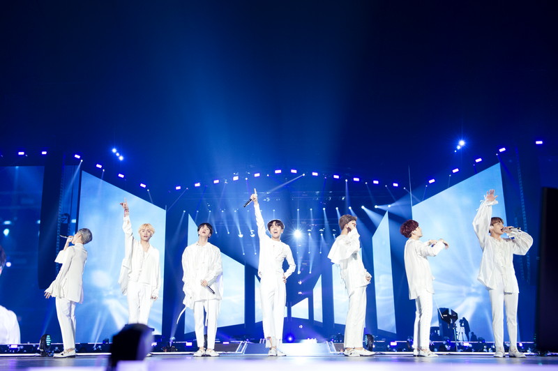 BTS WORLD TOUR 'LOVE YOURSELF' ~JAPAN EDITION~ at 東京ドーム