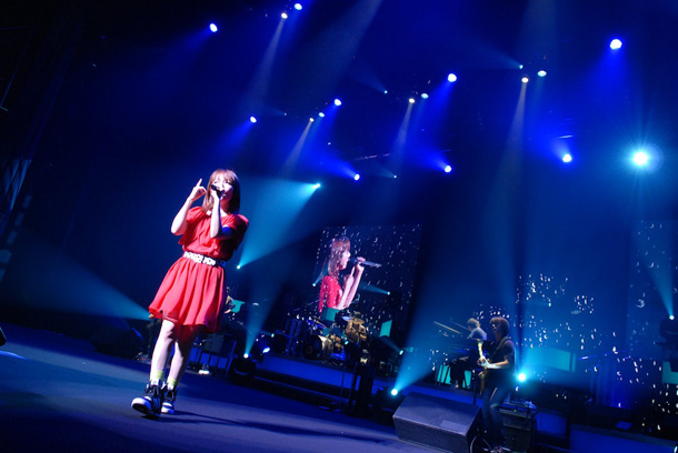 Aiko 台風にも負けない熱いライブでファンを魅了 Daily News Billboard Japan