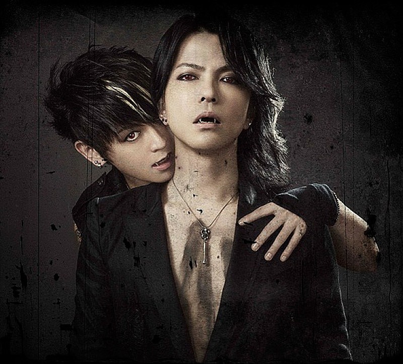 VAMPS「VAMPS 欧米に続き日本でも新曲「THE JOLLY ROGER」配信」1枚目/2