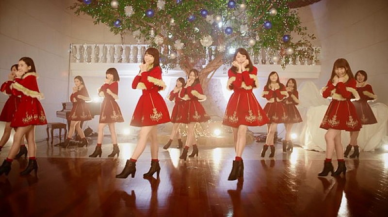 美少女コンテスト出身アイドル、X21が新曲「Xギフト」MVで美脚ダンスを披露