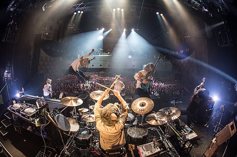 ＭＡＮ　ＷＩＴＨ　Ａ　ＭＩＳＳＩＯＮ「MAN WITH A MISSION、大阪2DAYSのツアー追加公演を発表」1枚目/9