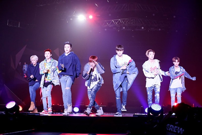 ｉＫＯＮ「iKON 新人アーティストとしては脅威の年間32万2,000人動員！ 2016年アリーナツアーは大盛況で幕」1枚目/4