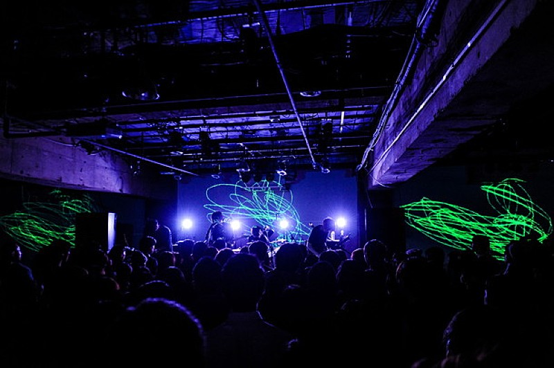 「「mol-74」このバンド名読める!? 来年1月にアコースティックツアー開催」1枚目/6