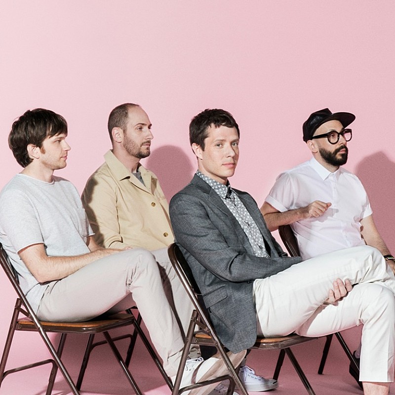オーケー・ゴー「 OK Go、最新MVも超斬新！音楽と映像の融合をメンバーが語る「業界の一番クレイジーな人間を引き寄せてしまうみたい」」1枚目/1