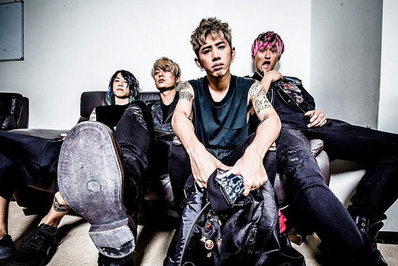 ONE OK ROCK「Taka（ONE OK ROCK）J-WAVE新番組『SUNDAY SESSIONS』1月マンスリーゲストに決定」1枚目/1