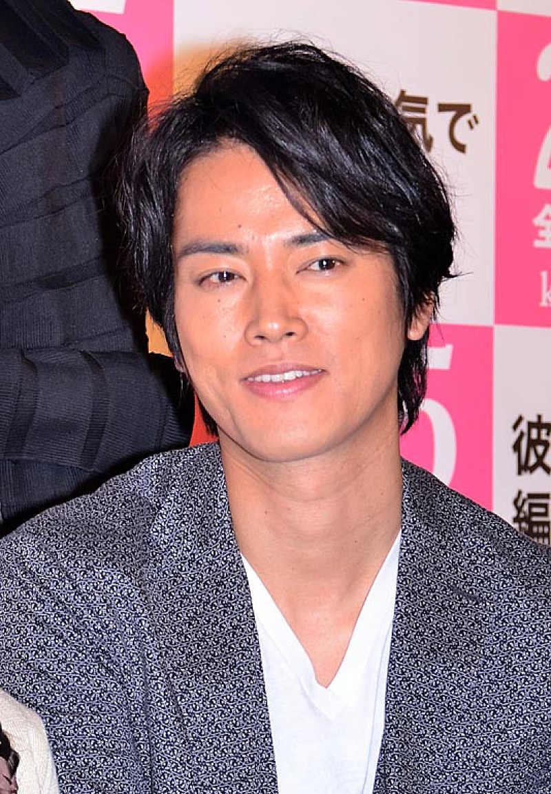 生田斗真「生田斗真、トランスジェンダ－の女性演じ母性開花　「チュ－もしたしな」と桐谷健太」1枚目/1