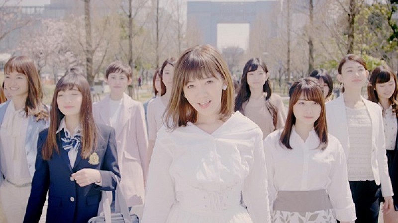 ＭＡＣＯ「MACO、恋する女子が集結した新曲「恋するヒトミ」MV公開」1枚目/5