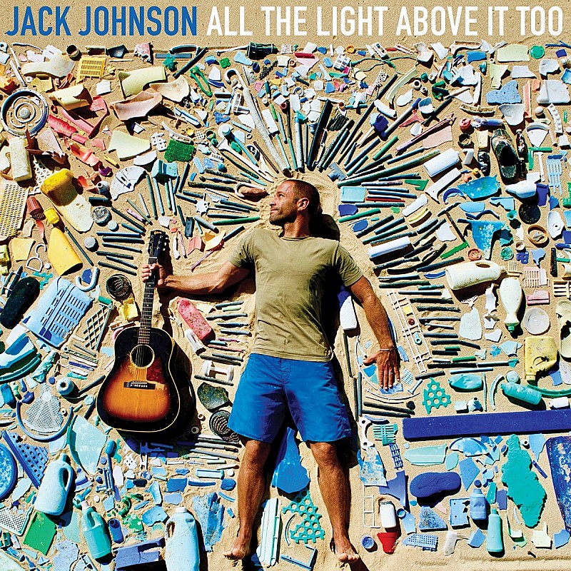 ジャック・ジョンソン節全開の上質なサーフ・ミュージック『オール・ザ・ライト・アバブ・イット・トゥー』（Album Review） 