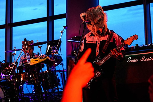MAN WITH A MISSION「」3枚目/10