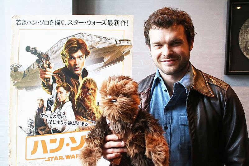 『ハン・ソロ/スター・ウォーズ・ストーリー』オールデン・エアエンライク初来日インタビュー、共演ドナルド・グローヴァーとの共通点を明かす「実は僕たち…」