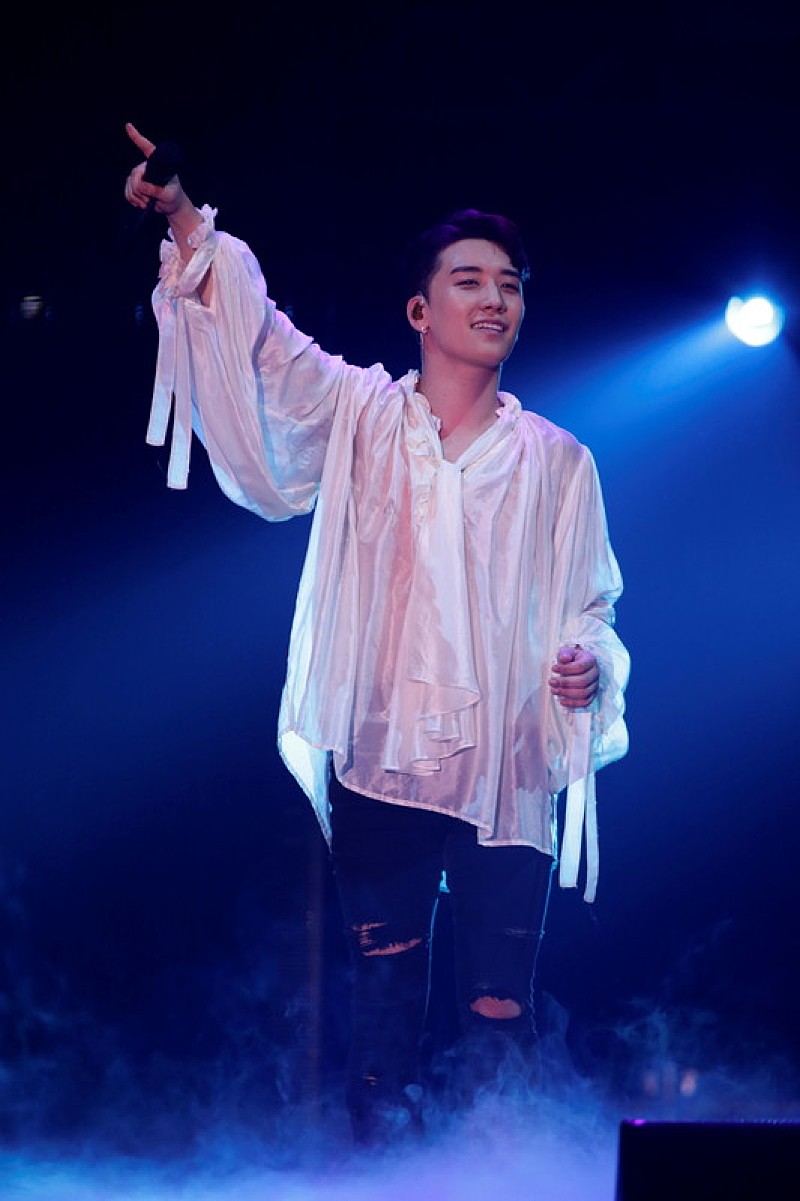 Ｖ．Ｉ「V.I（BIGBANG）、ソロ・ツアー幕張メッセ公演でBIGBANGメドレーも」1枚目/8