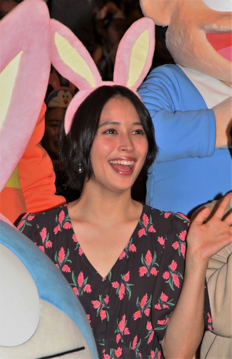 「広瀬アリス「すずとはよくけんかをする」 柳楽優弥「月に冒険に行ってみたい」」1枚目/1