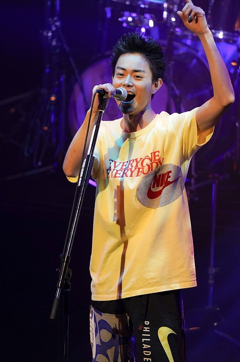 菅田将暉、Zeppツアー開幕「僕じゃなきゃ成り立たないライブにはなっている」 