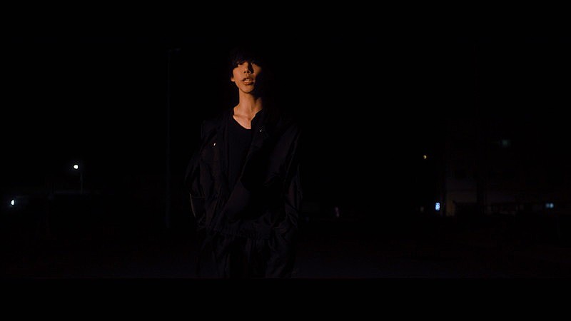 Sano ibuki「Sano ibuki、11/6発売の1stアルバムより「革命的閃光弾」MV公開」1枚目/4