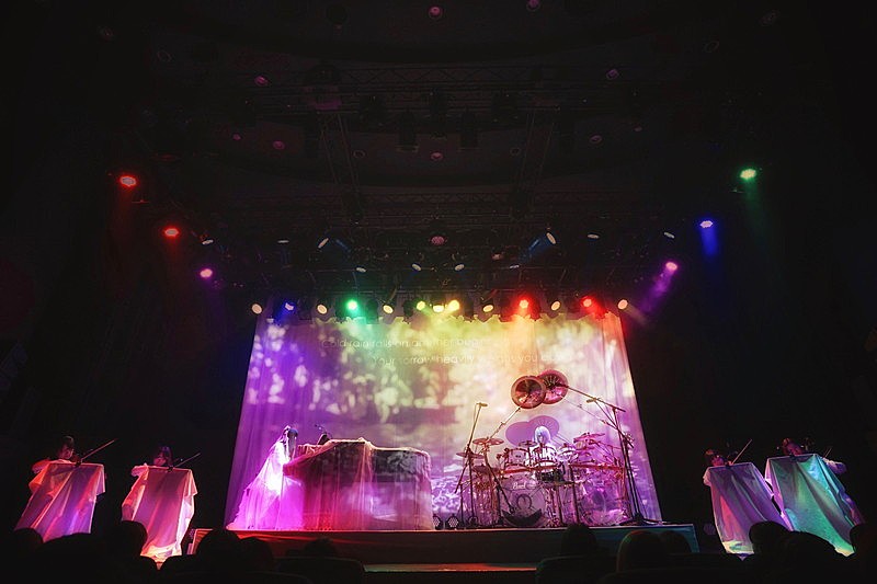 Shinya（DIR EN GREY）、華麗な響宴となったバースデーイベント 