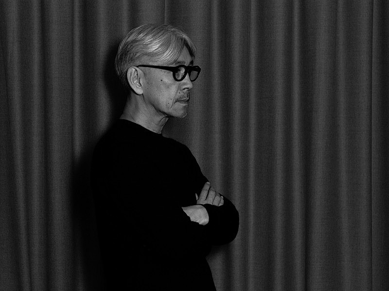 坂本龍一「少しでもエールを送りたい」一夜限りのプレミアムライブを緊急無料生配信へ