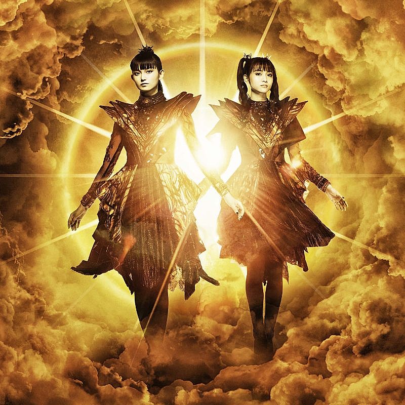 BABYMETAL、10年間の歴史を振り返る特別番組プレミア公開決定＆ベストアルバムのティーザー公開 