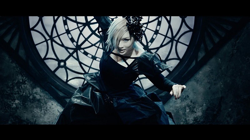浜崎あゆみ、デビュー23周年記念シングル「23rd Monster」MV公開　壮大なスケールの作品 