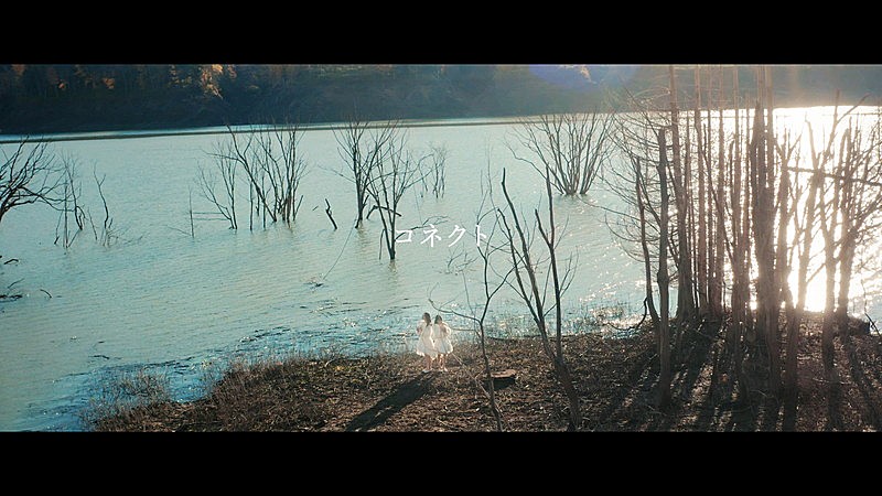 ＣｌａｒｉＳ「ClariS、素顔の本人映像で『まどマギ』OP曲「コネクト」MVをリメイク」1枚目/2