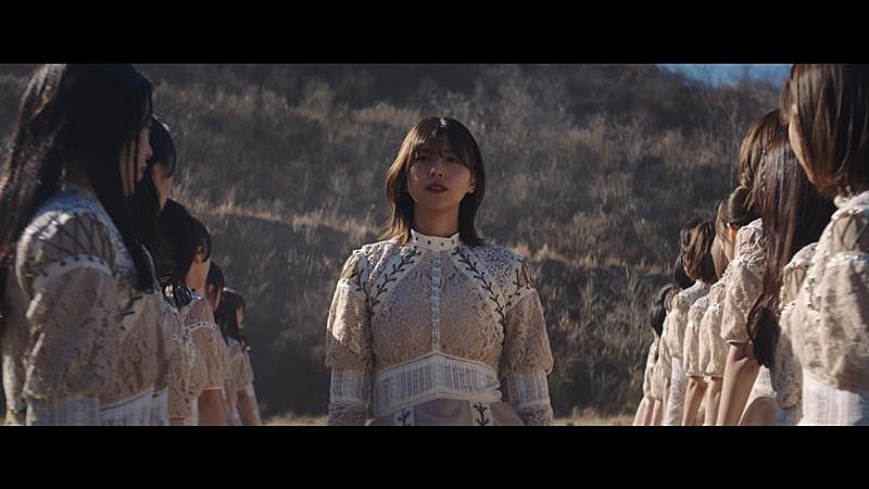 櫻坂46「櫻坂46、渡邉理佐センター曲「僕のジレンマ」MV公開」1枚目/9