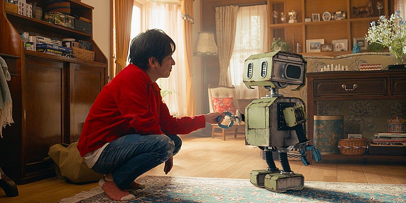 二宮和也主演『ＴＡＮＧ タング』新本編映像が到着、ポンコツロボット役を演じたのは