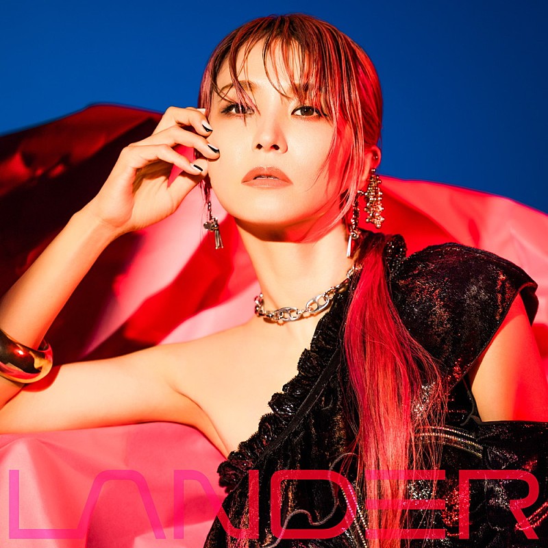 LiSA「【ビルボード】LiSA『LANDER』DLアルバムチャート首位　YOASOBI『E-SIDE 2』が続く」1枚目/1