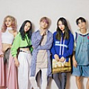 <MV & SONG REVIEW>『PAF』× lol ~世界をカラフルに彩る「#love_xxx」~