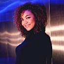 Crystal Kay デビュー20周年記念インタビュー