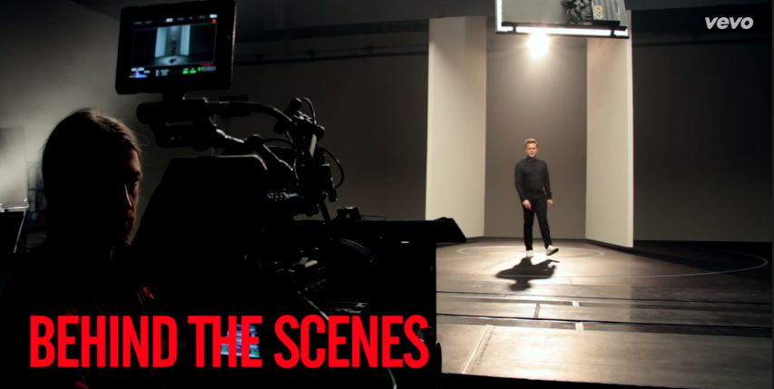 Wrapped Up ft. Travie McCoy