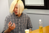 しなまゆ『まえならえ』インタビュー 