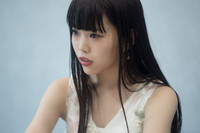 BiSHセントチヒロ・チッチ/アイナ・ジ・エンド『夜王子と月の姫/きえないで』単独ソロデビュー記念インタビュー