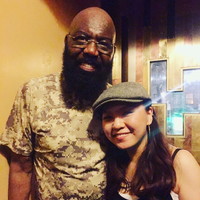 <ミニインタビュー>NYで活動するR&Bシンガー AYAKA.a.k.a.Mossan――音楽的ルーツから単身渡米、最新シングル発表までを語る