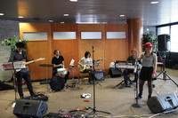 <ミニインタビュー>NYで活動するR&Bシンガー AYAKA.a.k.a.Mossan――音楽的ルーツから単身渡米、最新シングル発表までを語る