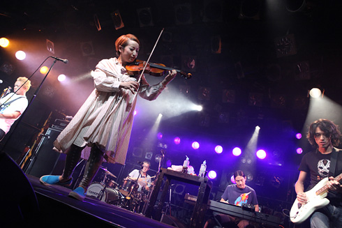 たむらぱん 【世界パンタム級ツアー】ライブ写真