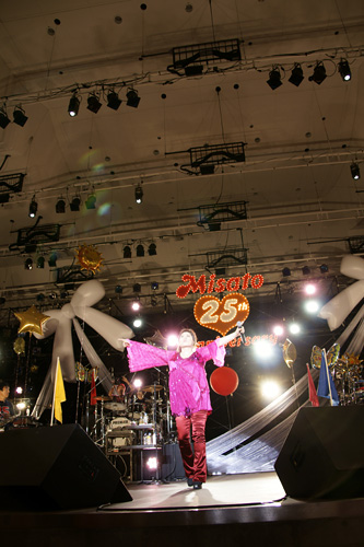 渡辺美里 【美里祭り2010 Song is Beautiful Party! Party!~北海道札幌ver.~】ライブ写真