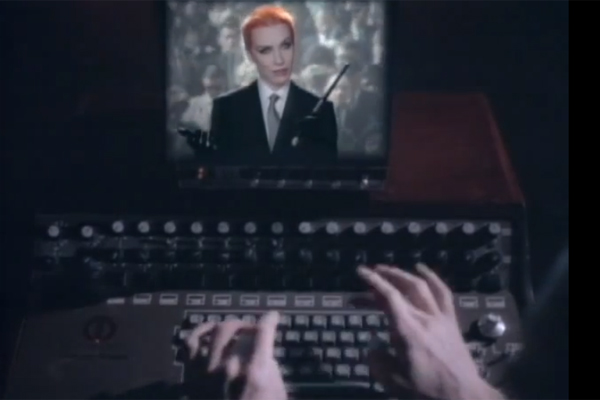 「Sweet Dreams (Are Made Of This)」