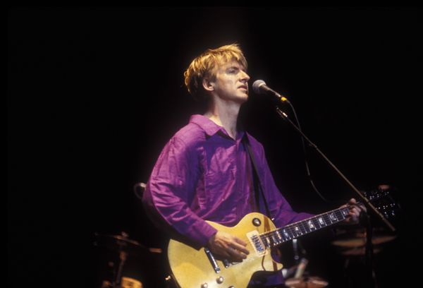 クラウデッド・ハウス 完全なまでの美しい歌の数々