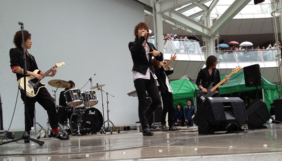 「ココア男。 嵐の解散ライブで「俺たちは本当に幸せもの」」1枚目/4