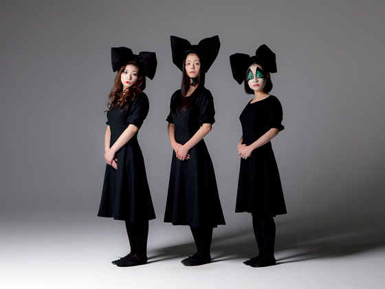 「BiS 新曲『IDOL』PV公開 正統派アイドル路線変更は嘘!?　」1枚目/3