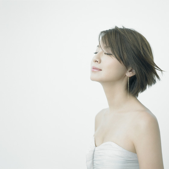 「全国で動員記録を塗り替えている鈴木亜美 初ホストに」1枚目/1