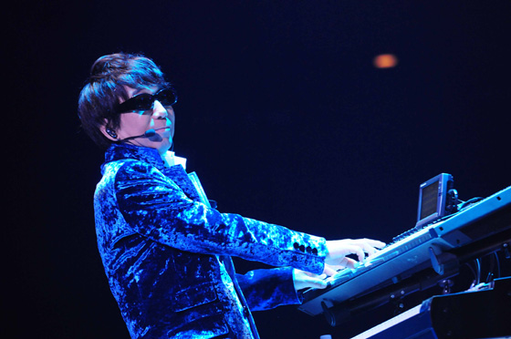 「TM NETWORK完全復活“人間はどんな困難でも乗り越えられる”」1枚目/4