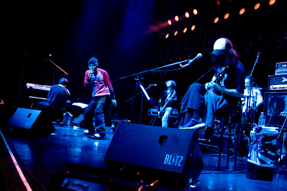 「特撮ライブでオーケン「いい方にころがっていける」」1枚目/11