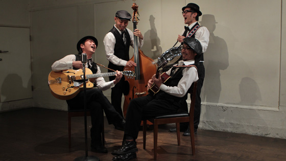 「モアリズム曲提供 ジョニーウォーカー『KEEP WALKING THEATRE』で桂三枝ドキュメント」1枚目/8