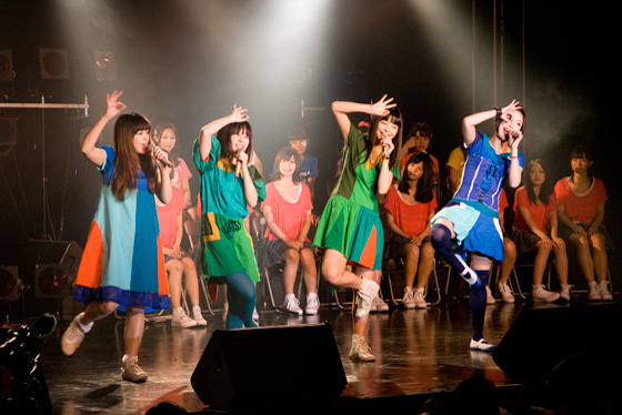 「BiSだかDiSだか【IDOL is DEAD】前につんく番組fes参戦」1枚目/7